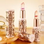 花瓣果冻润唇膏